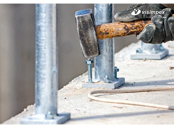 Az alapcsavar és a beton kapcsolata – mire jó az átmenő csavar?